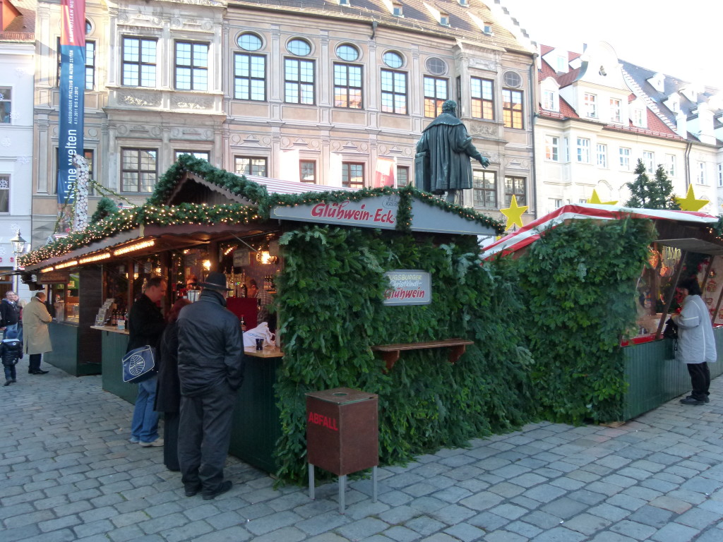 The Best Munich area Christmas Market isn’t in Munich– hop a train to Augsburg instead