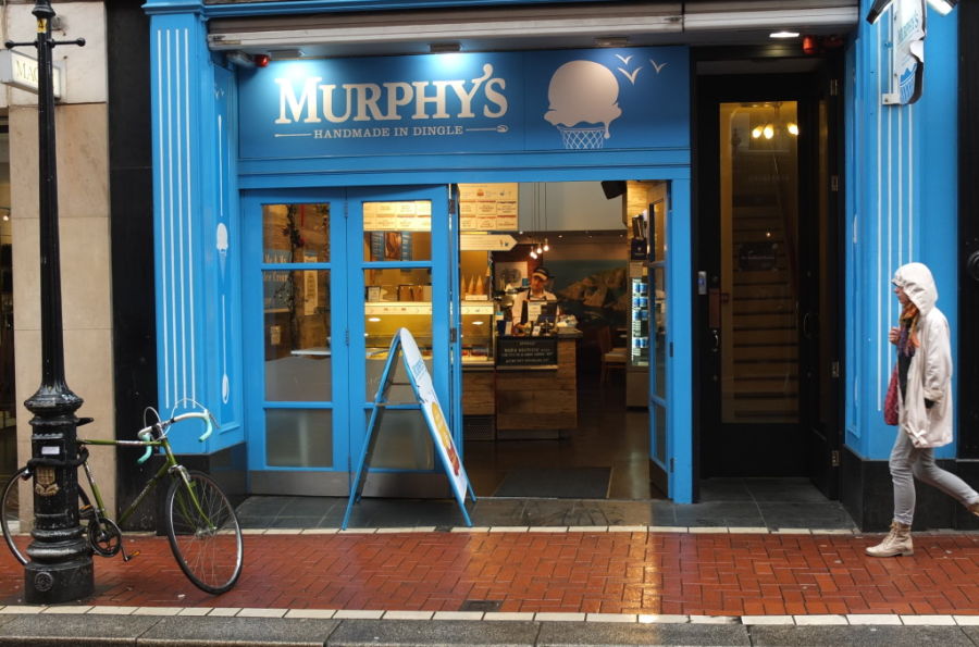 murphy's ice cream storefront in dublin ireland