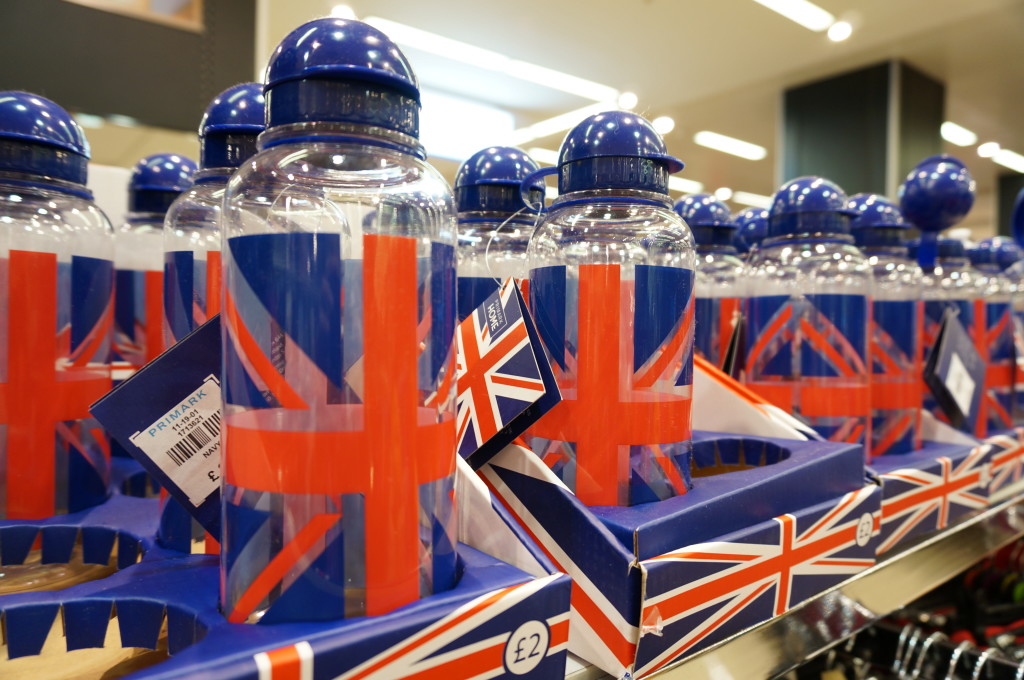 cheap london gift british flag water bottle primark souvenir