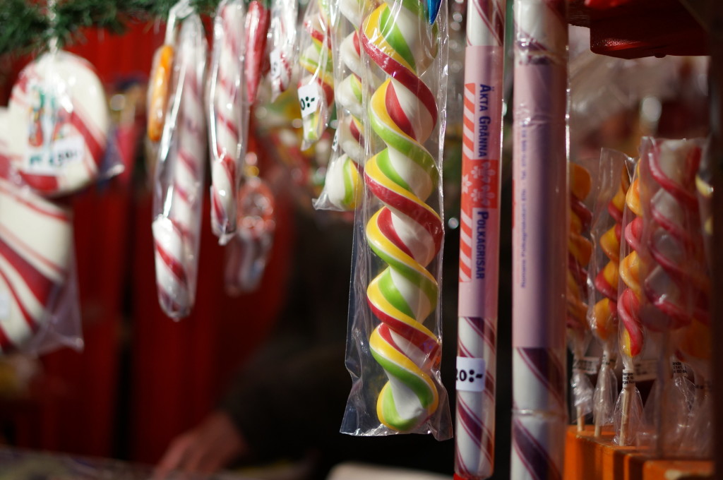 gamla stan christmas market reviews stall candy cabin hut vendors