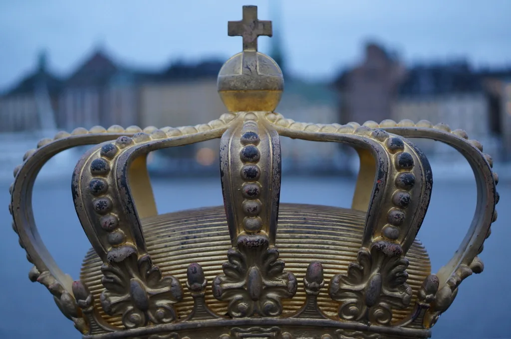 swedish crown on bridge