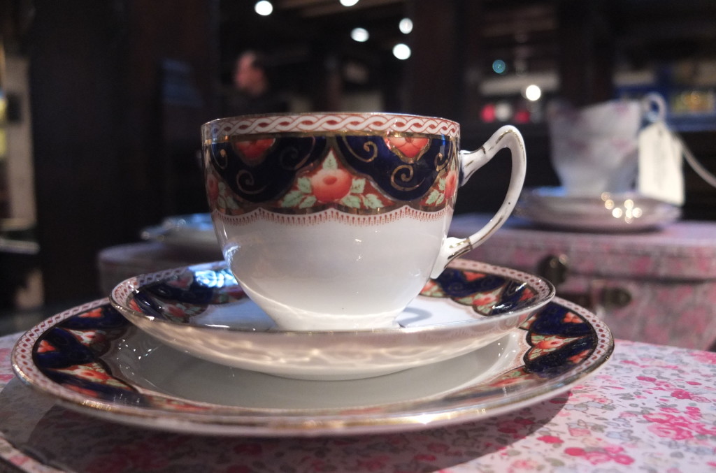 Liberty london gift souvenir tea cup china antique