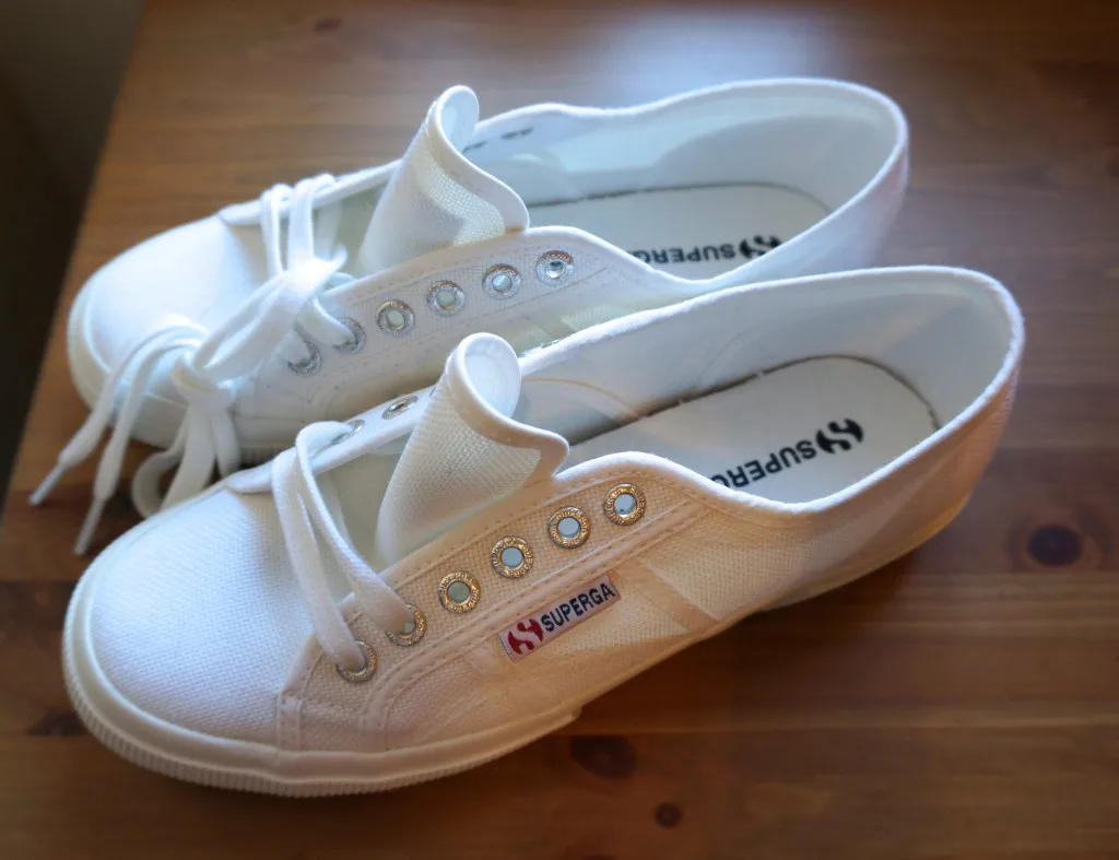 Superga shop travel shoes