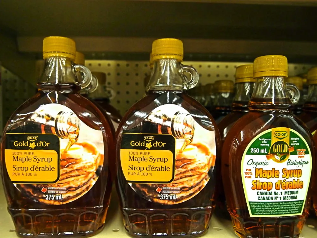 candian maple syrup souvenir