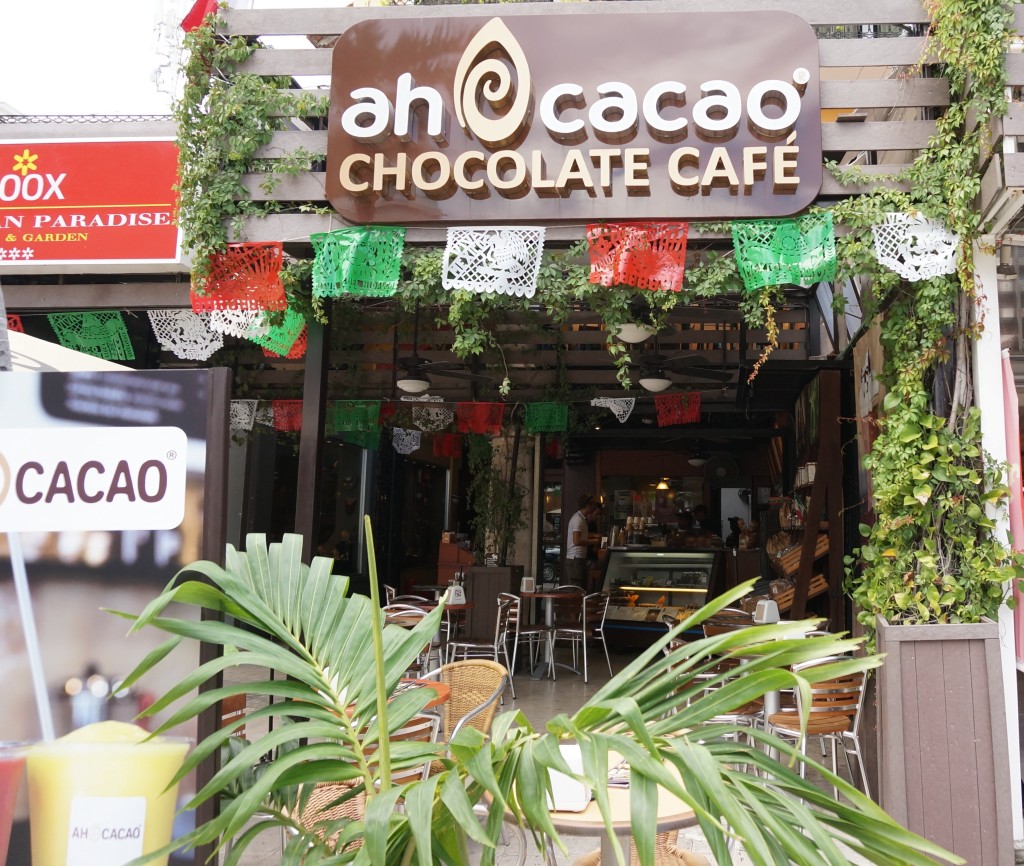 ah cacao chocolate cafe playa del carmen mexico