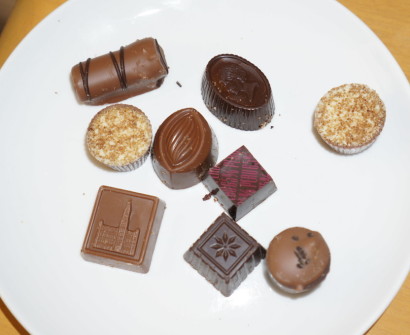 belgian chocolate buy in brussels pralines souvenir best