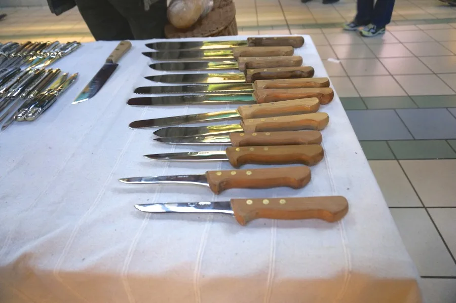 hungarian knives souvenirs central market