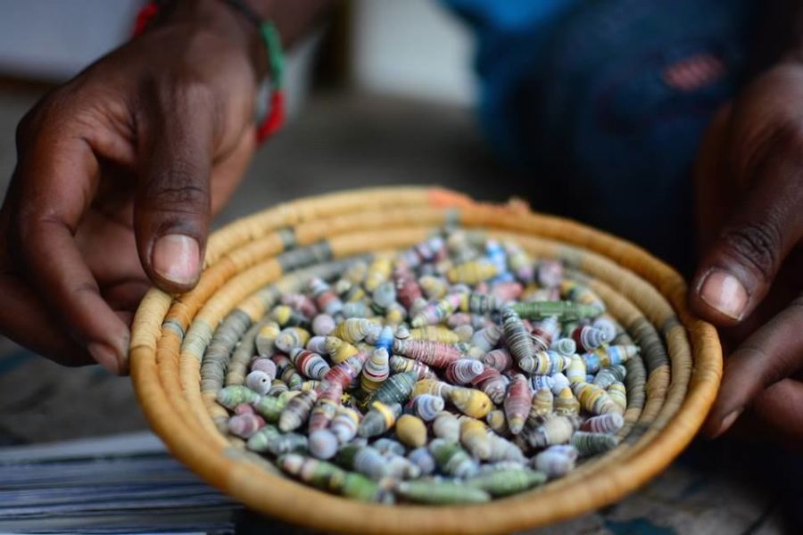 rwanda paper beads souvenir africa