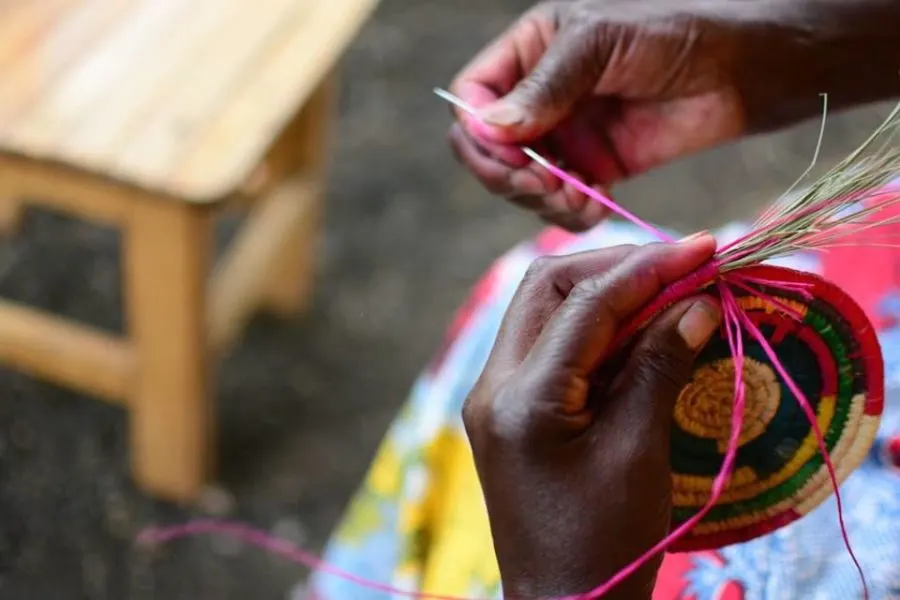 rwanda weaving souvenir basket