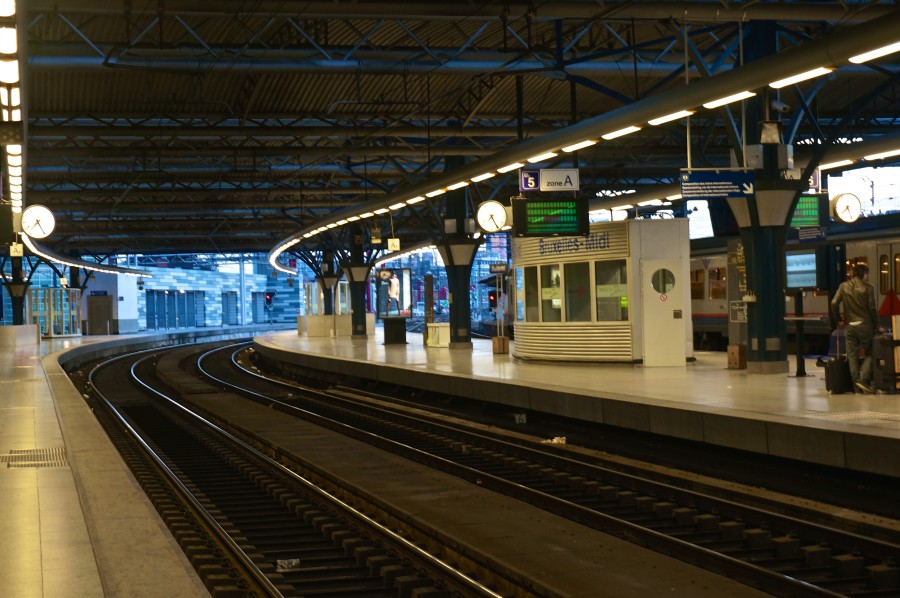 thalys train platform station brussels midi belgium