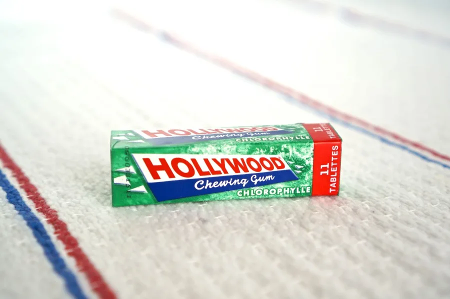 🇫🇷 11 Hollywood Chewing Gum by Cadbury France, 1.09 oz (31g)