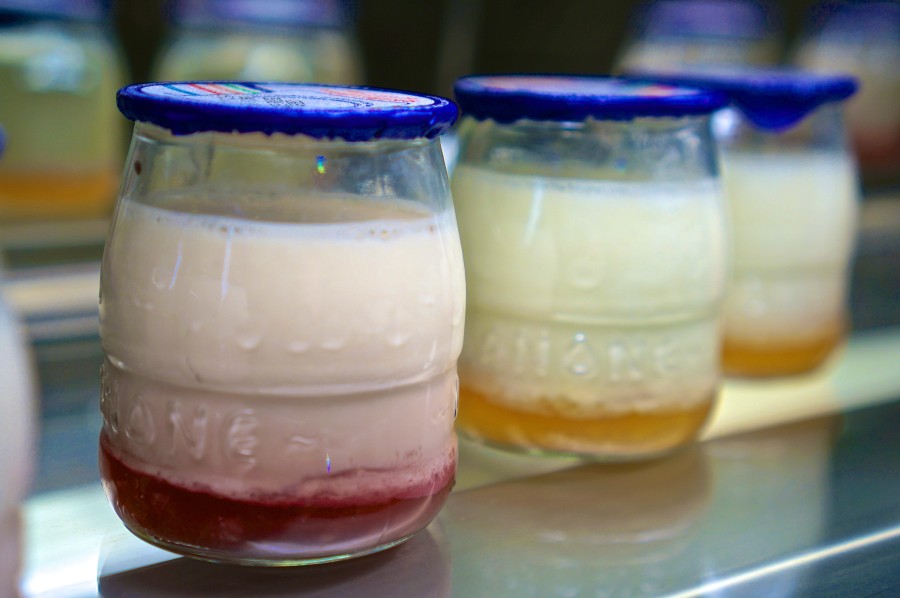 glass yogurt jars france french belgium