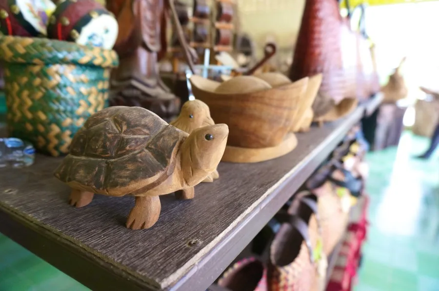 thai wood carving turtle