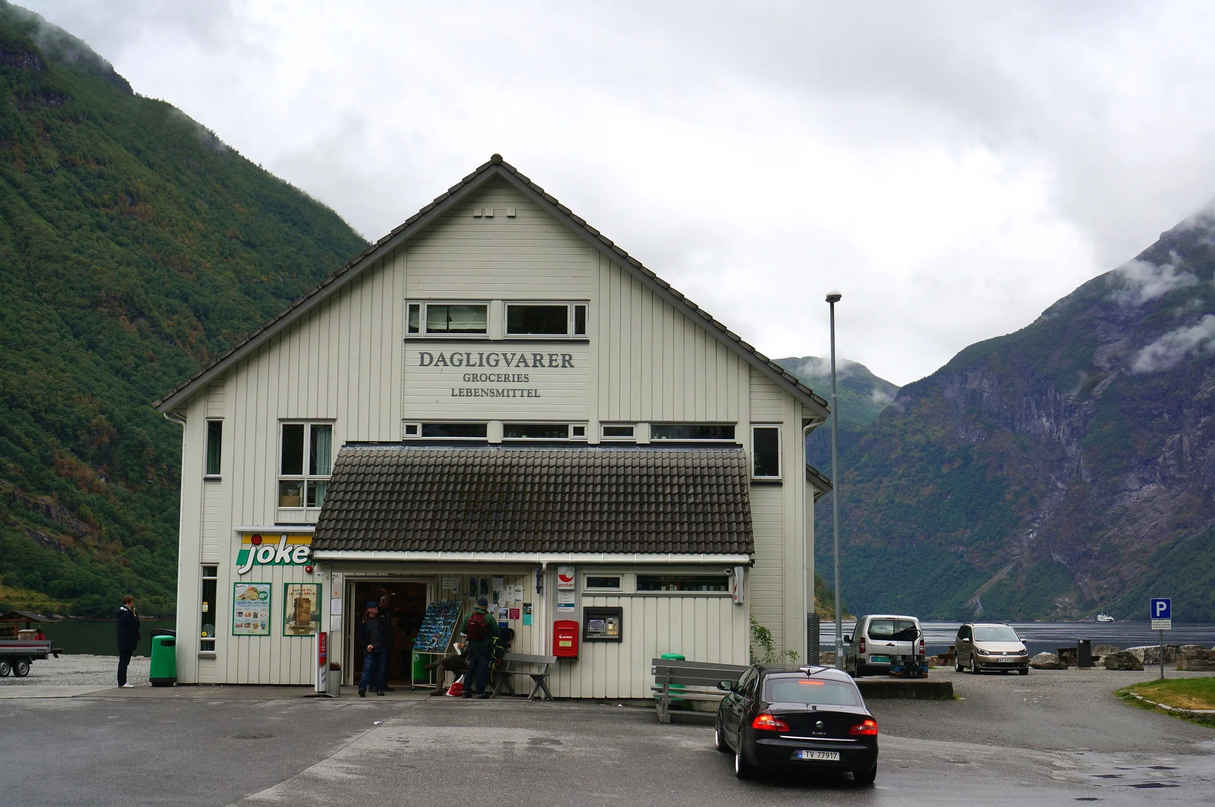 norwegian gorcery store supermarket