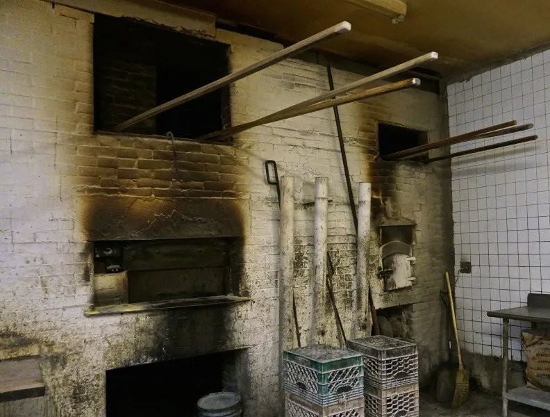dom's hoboken coal oven bread