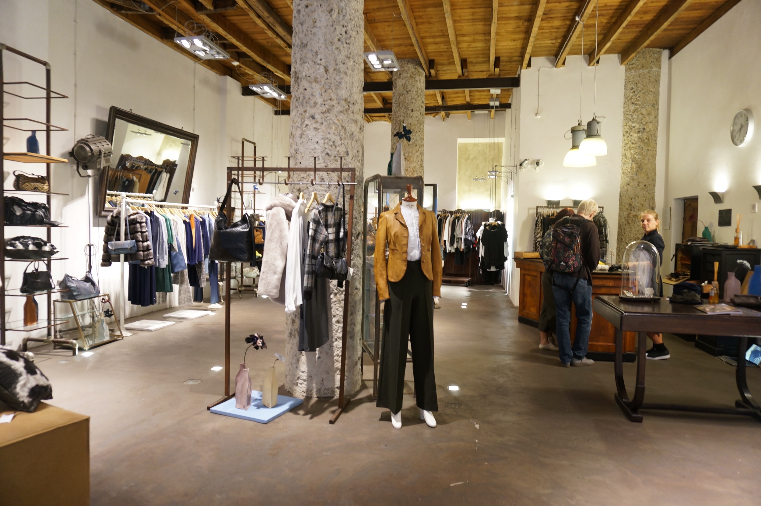 Guide to Shopping (Affordable) Milan What to Buy Souvenir Finder