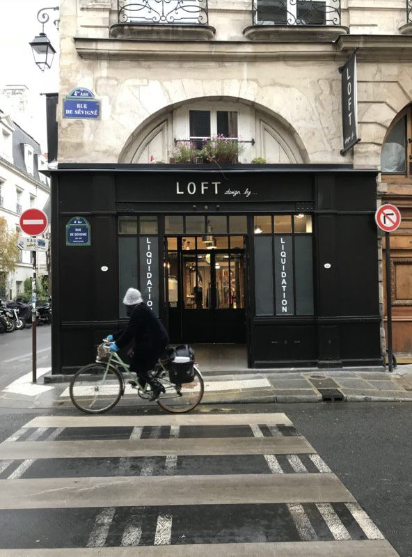 Paris sales shops liquidation marais