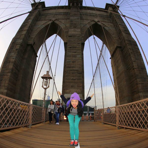 Best instagram nyc photos brooklyn bridge people selfie
