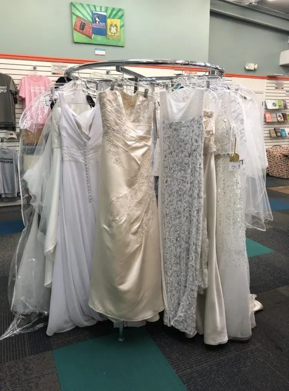 unclaimed baggage store Alabama wedding dresses