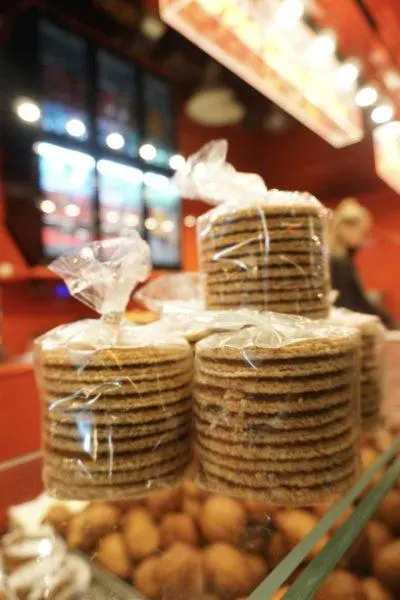 Packaged stroopwafels Amsterdam souvenirs best gifts