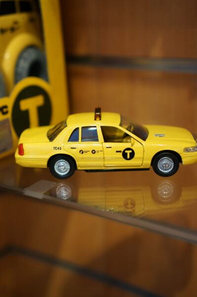 Mini nyc yellow taxi cab toy souvenir