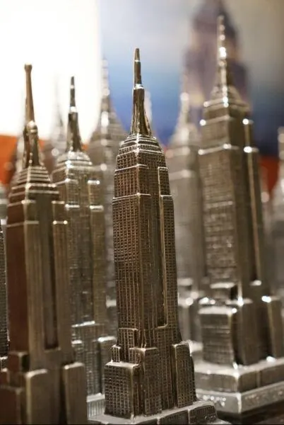Empire state building iconic nyc souvenir